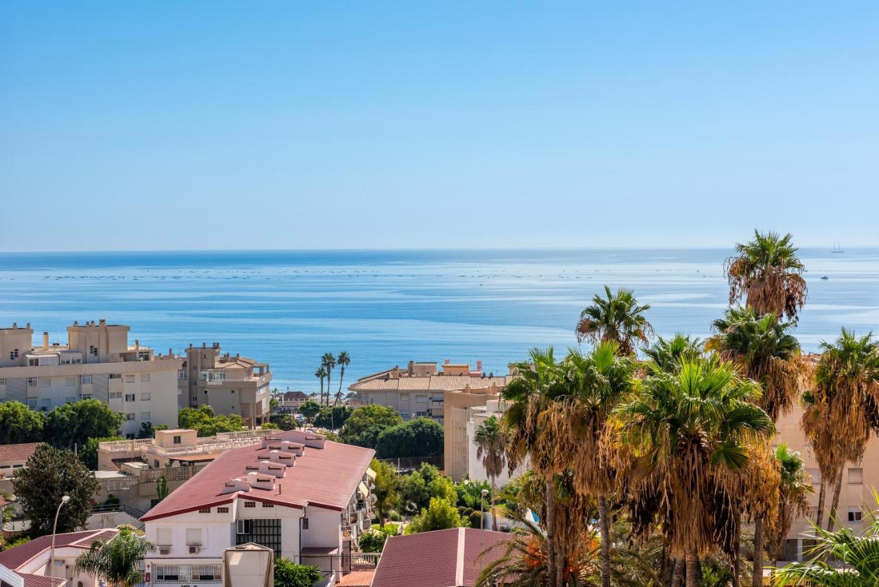 Al Andalus Carihuela Apartment Torremolinos Bagian luar foto