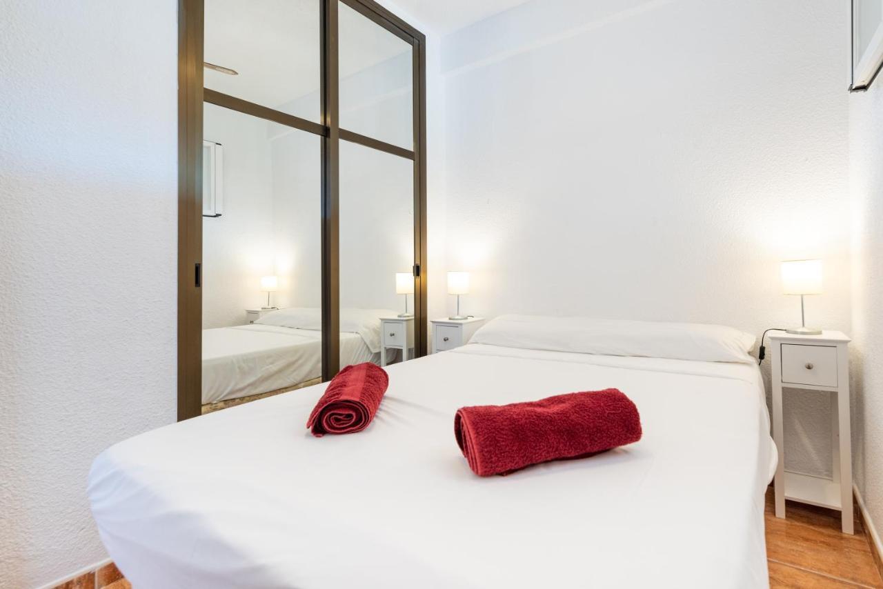 Al Andalus Carihuela Apartment Torremolinos Bagian luar foto